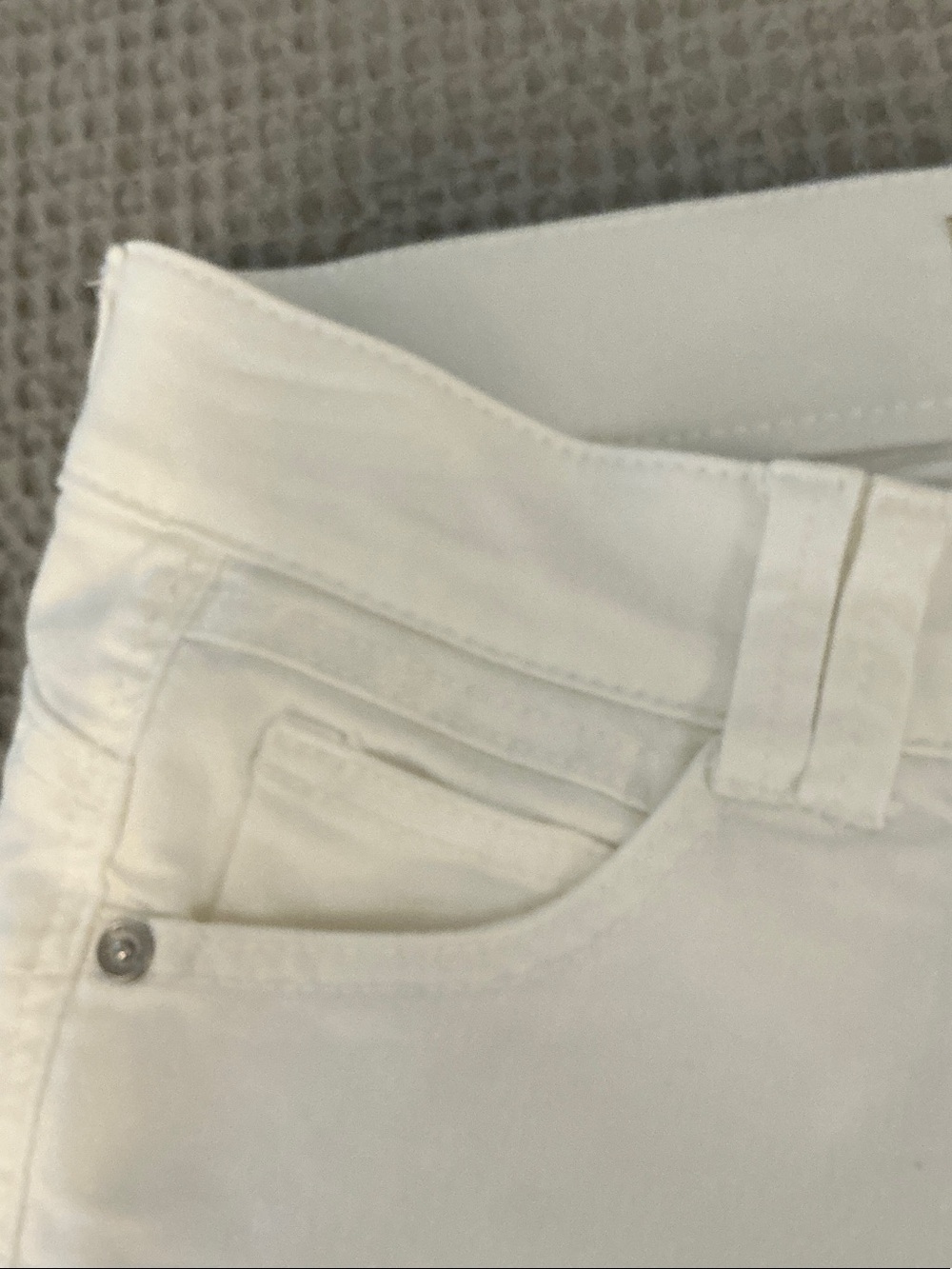 Democracy White Skinny Jeans size 4 - Picture 4 of 12